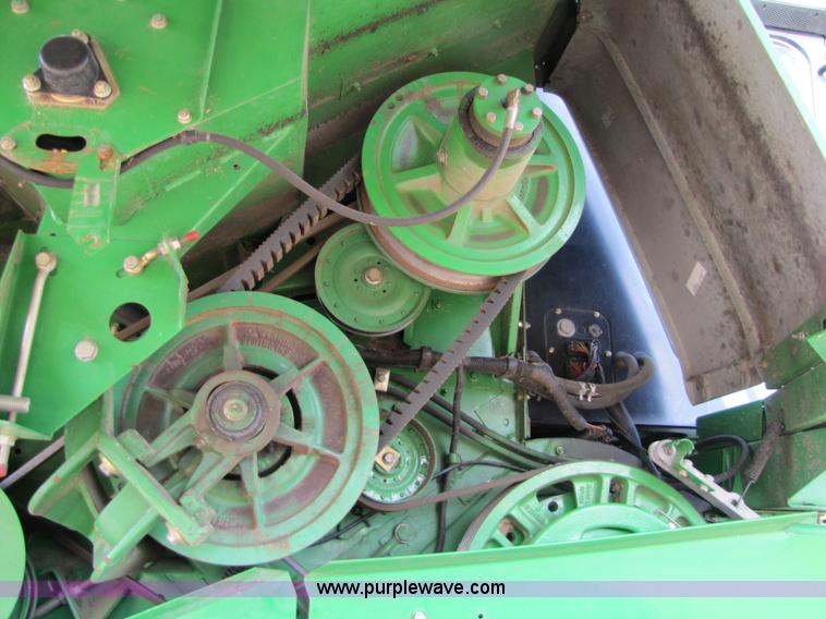 image for item 5216 2000 John Deere 9650W combine