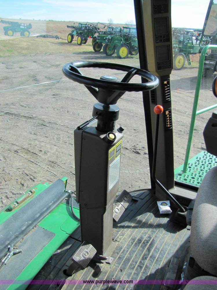 image for item 5216 2000 John Deere 9650W combine