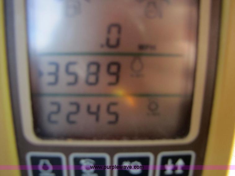 image for item 5216 2000 John Deere 9650W combine