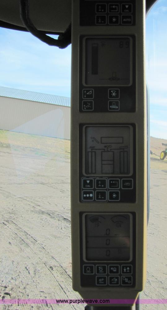 image for item 5216 2000 John Deere 9650W combine