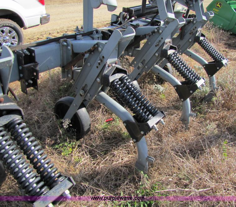 image for item 5217 Hiniker 1000 row crop cultivator