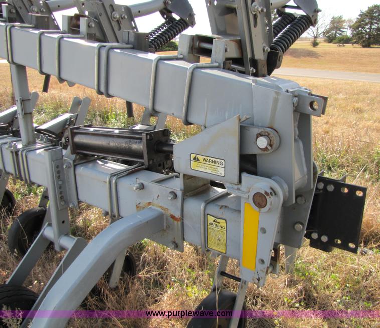 image for item 5217 Hiniker 1000 row crop cultivator