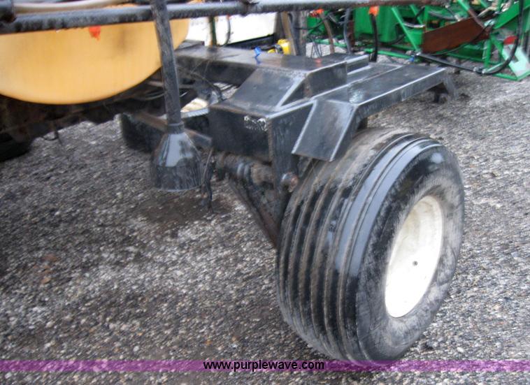 image for item 5234 1985 SpraCoupe 225 self-propelled sprayer