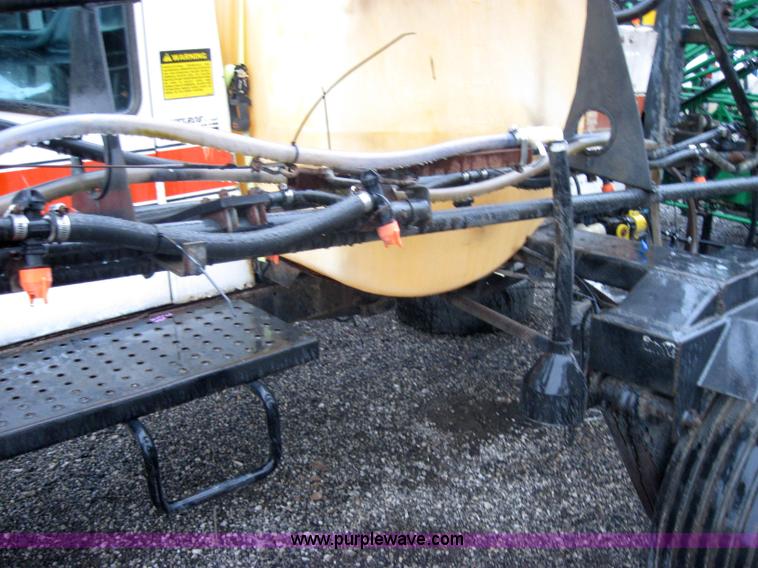 image for item 5234 1985 SpraCoupe 225 self-propelled sprayer