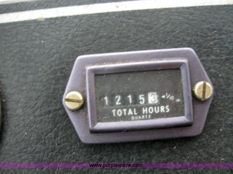 image for item 5234 1985 SpraCoupe 225 self-propelled sprayer