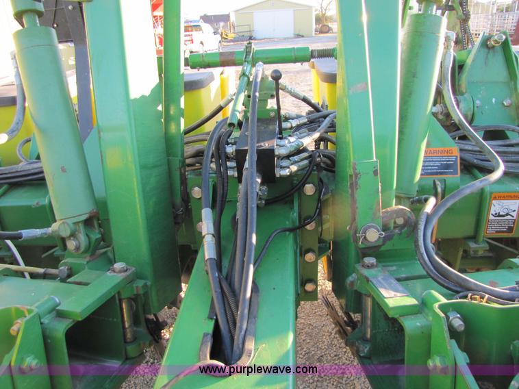 image for item 5311 John Deere 1760 Conservation Max Emerge 2 planter