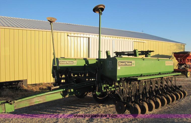 image for item 5312 Great Plains Solidstand 24 double disk drill