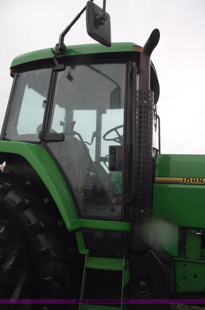 image for item 5561 1993 John Deere 7800 MFWD tractor