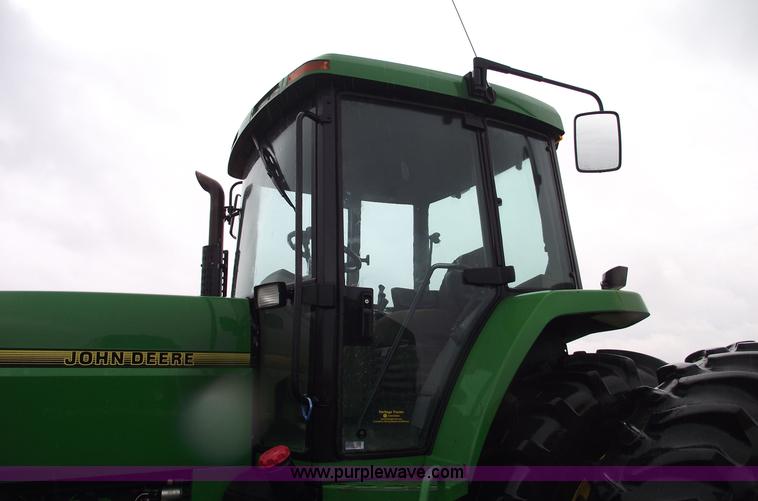 image for item 5561 1993 John Deere 7800 MFWD tractor