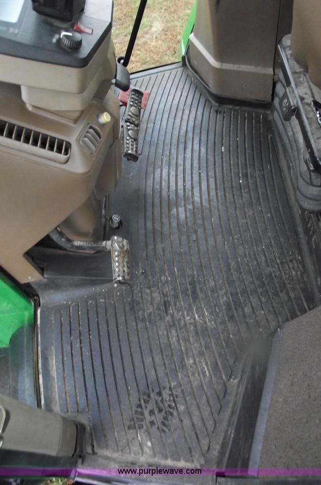 image for item 5561 1993 John Deere 7800 MFWD tractor