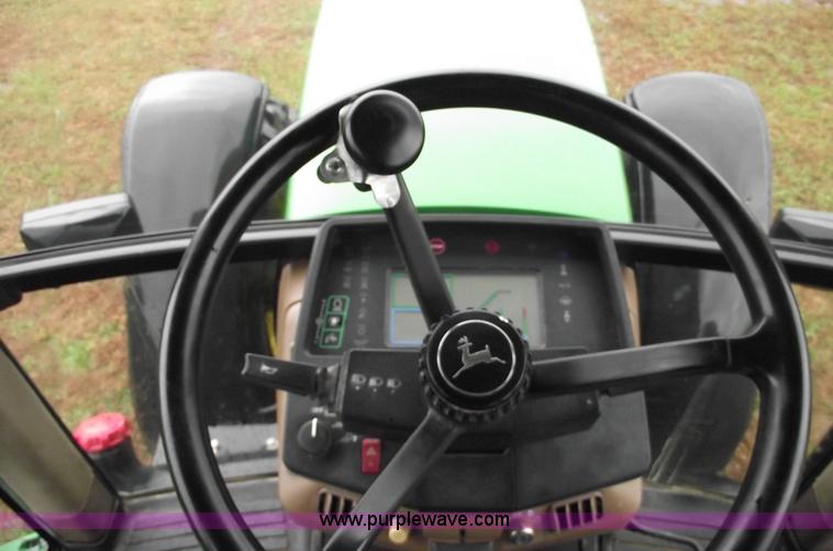 image for item 5561 1993 John Deere 7800 MFWD tractor