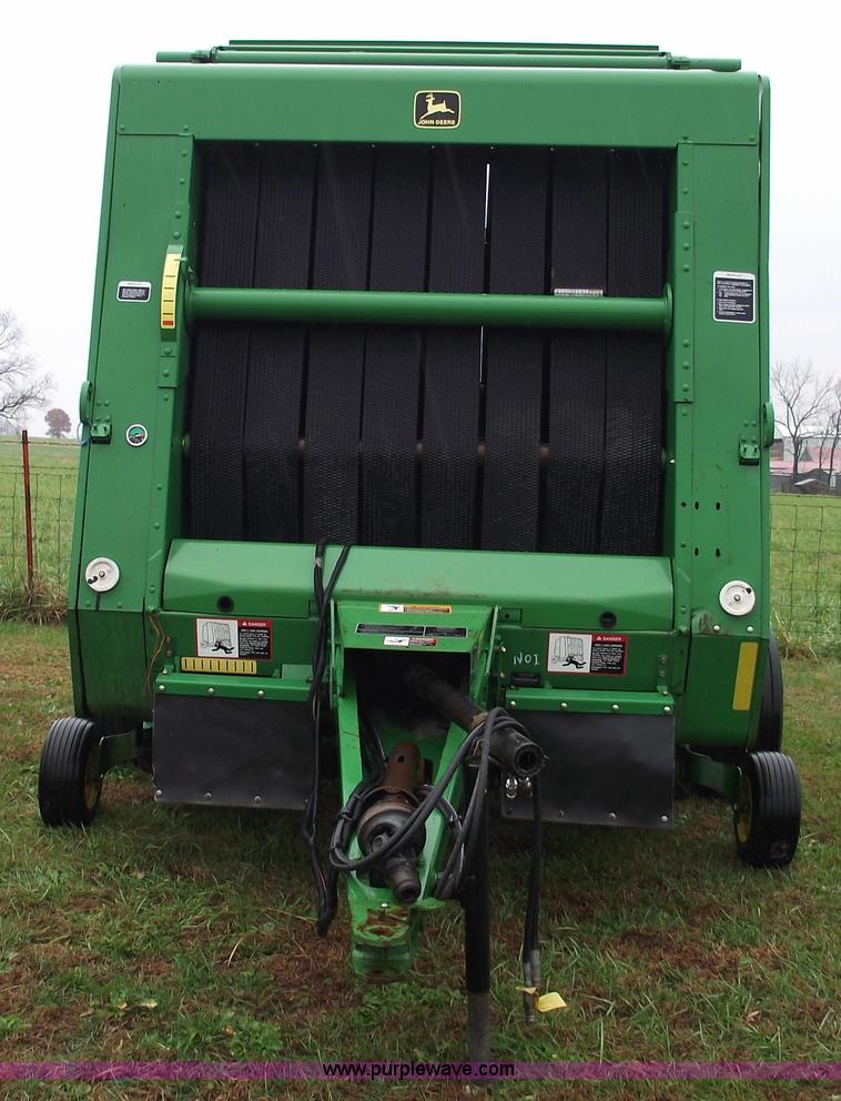 image for item 5562 1998 John Deere 566 5x6 round baler