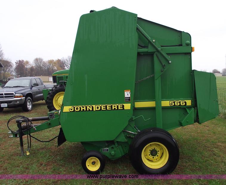 image for item 5562 1998 John Deere 566 5x6 round baler