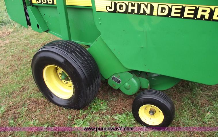 image for item 5562 1998 John Deere 566 5x6 round baler