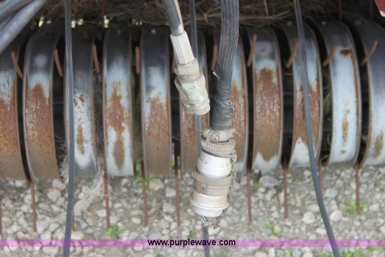 image for item 6401 2008 Massey-Ferguson 2756 round baler