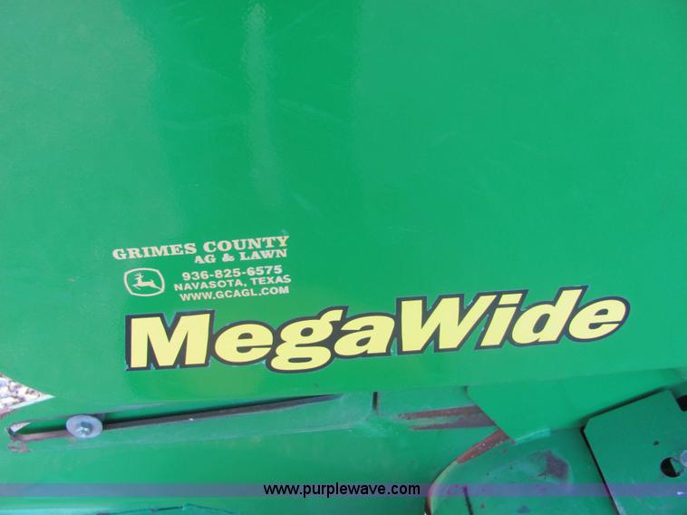 image for item 6747 John Deere 567 round baler
