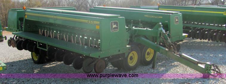 image for item 6748 1998 John Deere 455 drill
