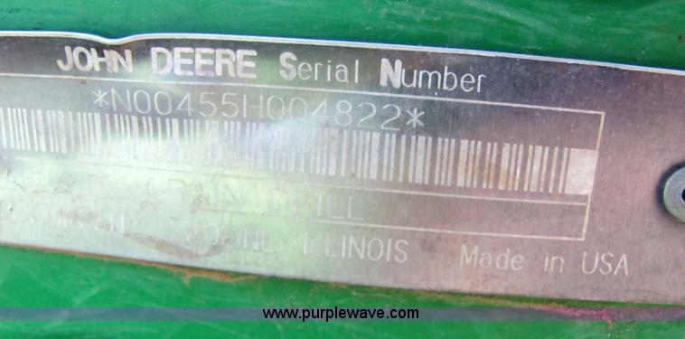 image for item 6748 1998 John Deere 455 drill