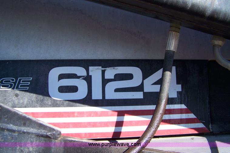 image for item 7309 1994 White 6124F MFWD tractor with loader