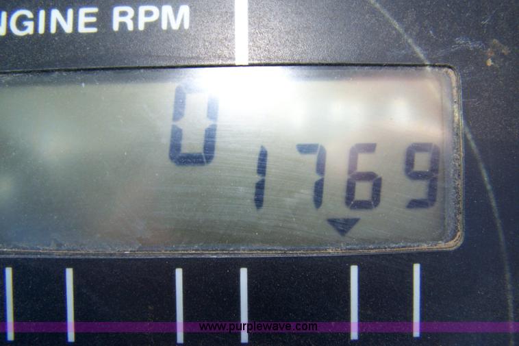 image for item 7309 1994 White 6124F MFWD tractor with loader