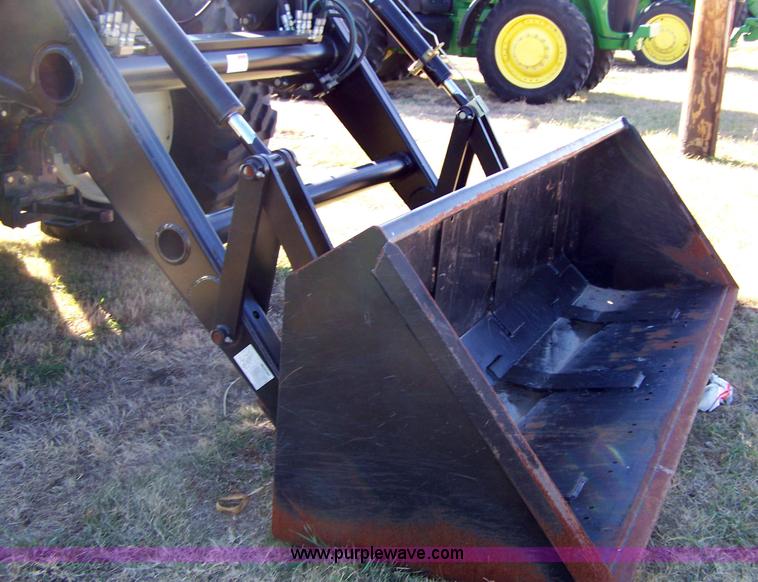 image for item 7318 2007 New Holland TV145 4WD bi-directional tractor with loader