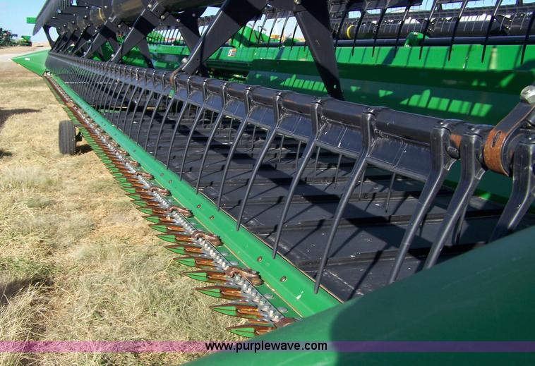 image for item 7321 John Deere 635D draper header