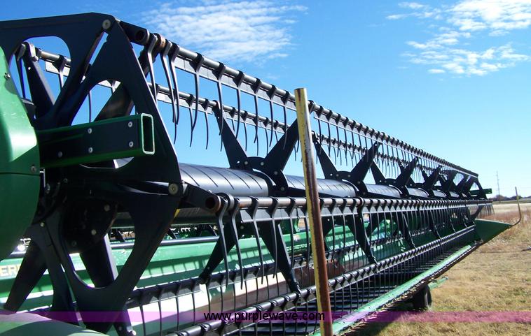 image for item 7325 John Deere 635D draper header