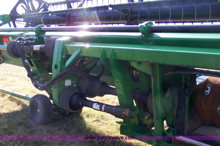 image for item 7325 John Deere 635D draper header