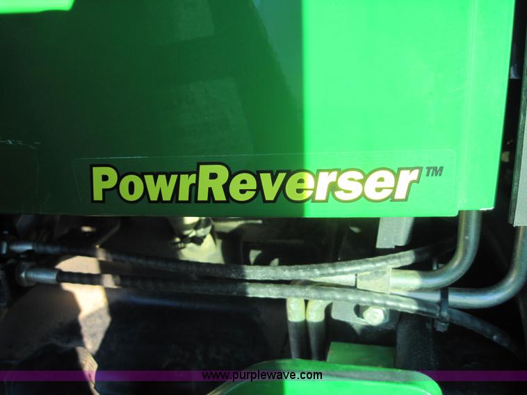 image for item 3152 2008 John Deere 5625 MFWD tractor with 542 self leveling loader