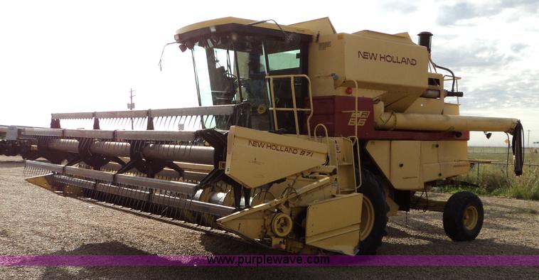image for item 3453 1985 New Holland TR86 combine