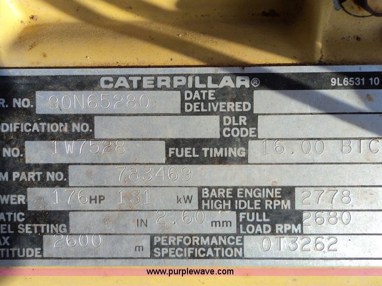 image for item 3453 1985 New Holland TR86 combine