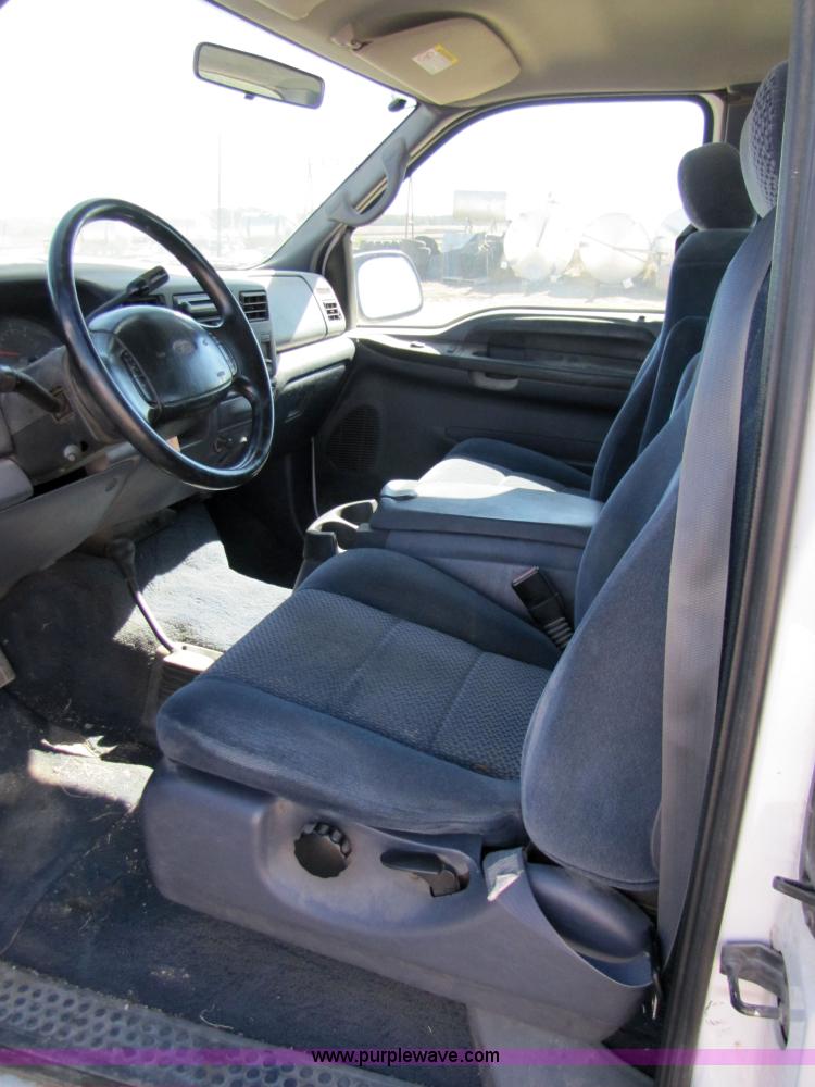 image for item 3622 2001 Ford F250 Super Duty pickup truck