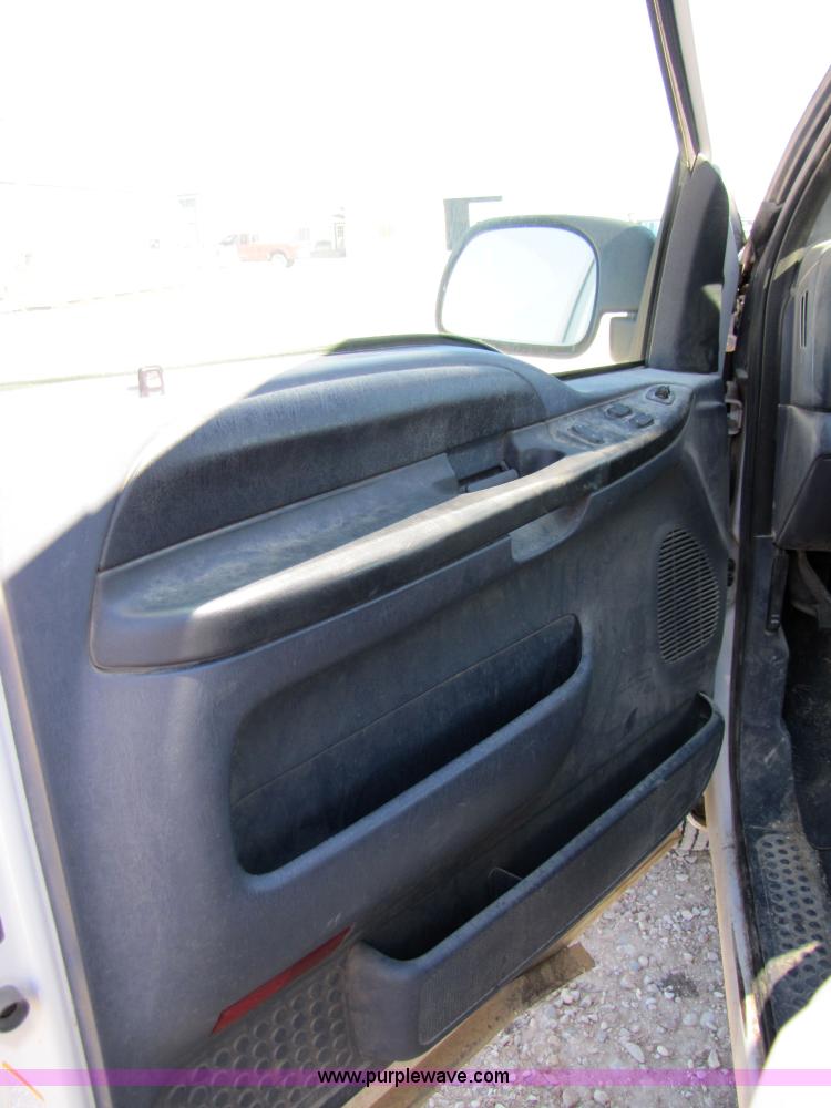 image for item 3622 2001 Ford F250 Super Duty pickup truck