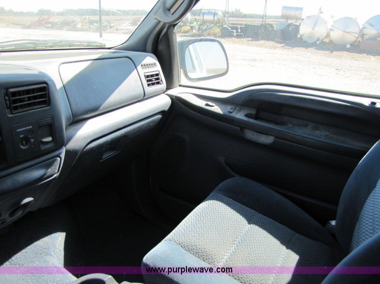 image for item 3622 2001 Ford F250 Super Duty pickup truck