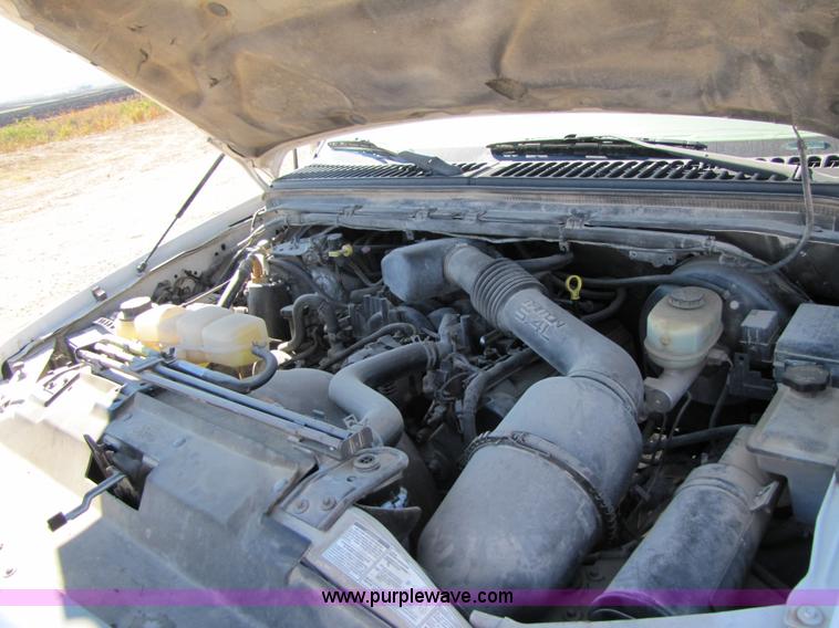 image for item 3622 2001 Ford F250 Super Duty pickup truck