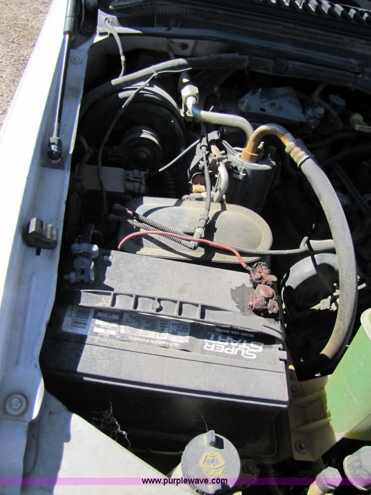 image for item 3622 2001 Ford F250 Super Duty pickup truck