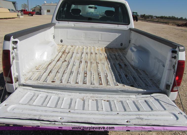 image for item 3622 2001 Ford F250 Super Duty pickup truck