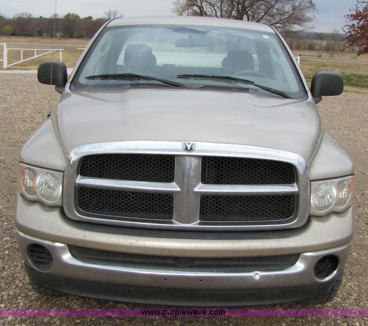 image for item 3624 2004 Dodge Ram 1500 Quad pickup truck
