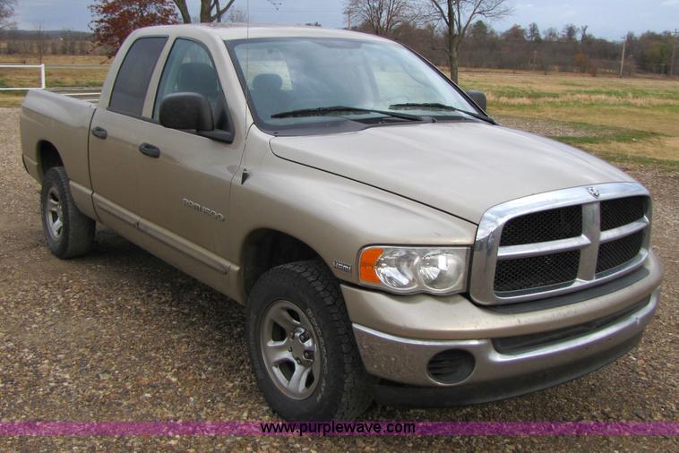 image for item 3624 2004 Dodge Ram 1500 Quad pickup truck