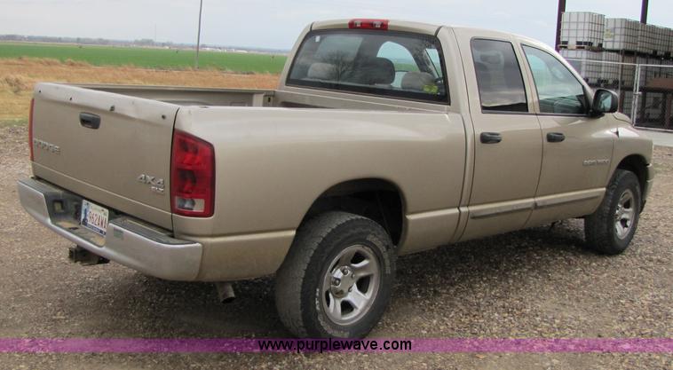 image for item 3624 2004 Dodge Ram 1500 Quad pickup truck