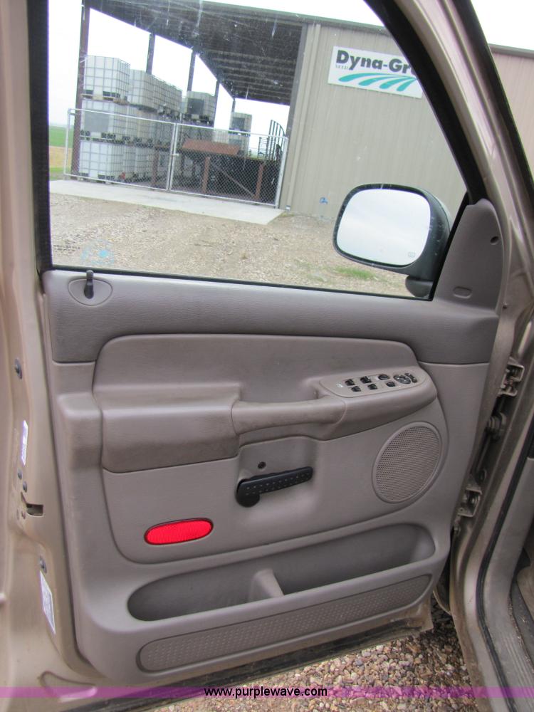 image for item 3624 2004 Dodge Ram 1500 Quad pickup truck