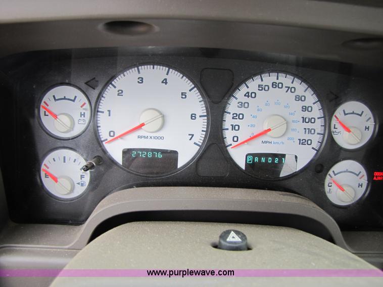 image for item 3624 2004 Dodge Ram 1500 Quad pickup truck