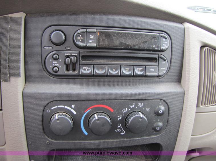 image for item 3624 2004 Dodge Ram 1500 Quad pickup truck