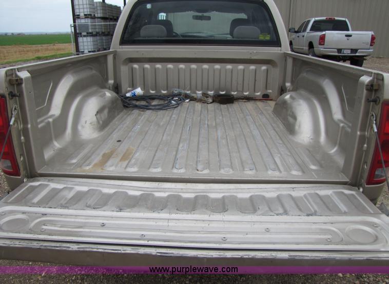 image for item 3624 2004 Dodge Ram 1500 Quad pickup truck