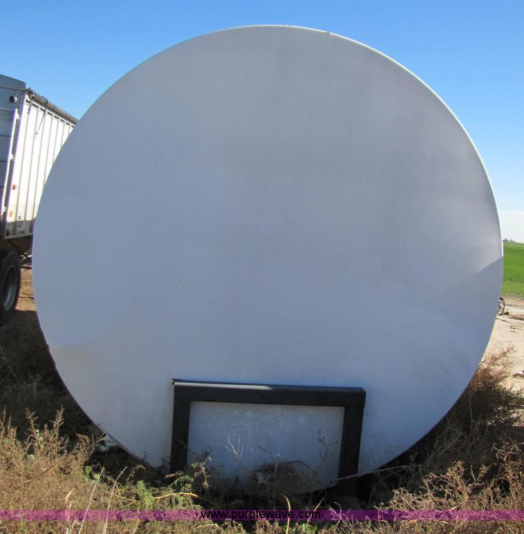 image for item 3628 10,000-gallon fuel tank with skids