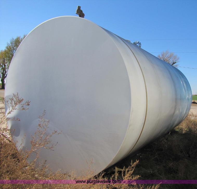 image for item 3628 10,000-gallon fuel tank with skids
