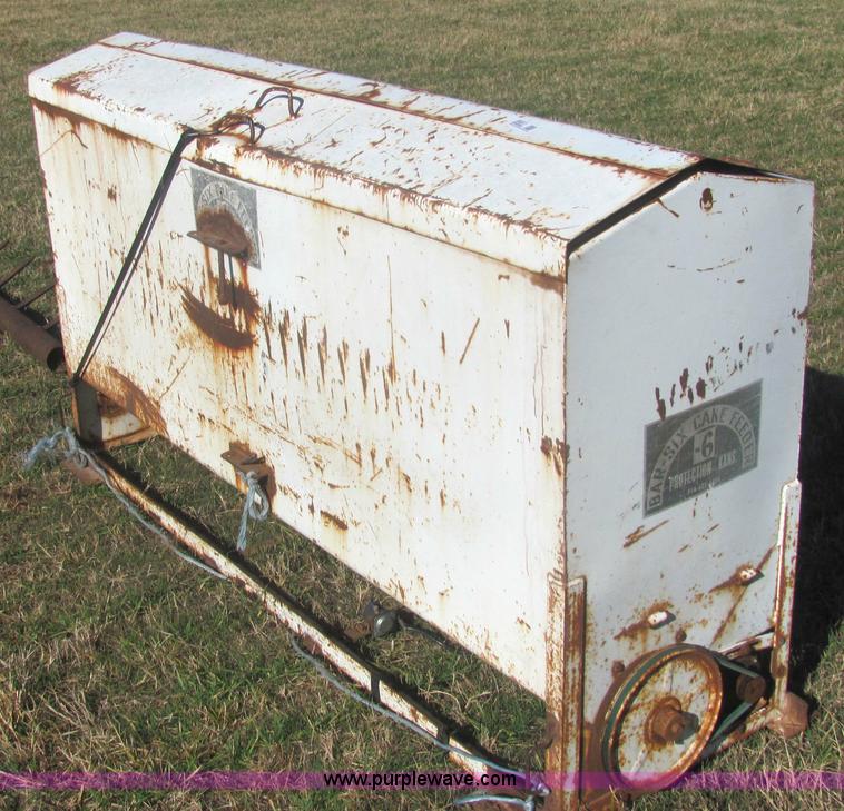 image for item 6697 Bar-six cake feeder