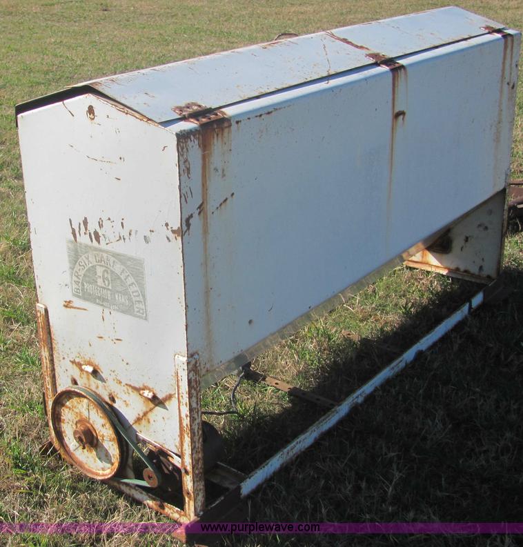 image for item 6697 Bar-six cake feeder