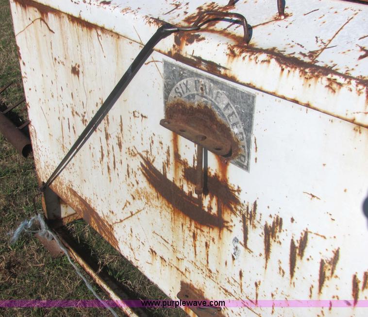 image for item 6697 Bar-six cake feeder