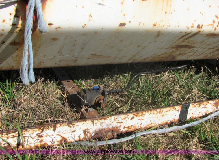 image for item 6697 Bar-six cake feeder